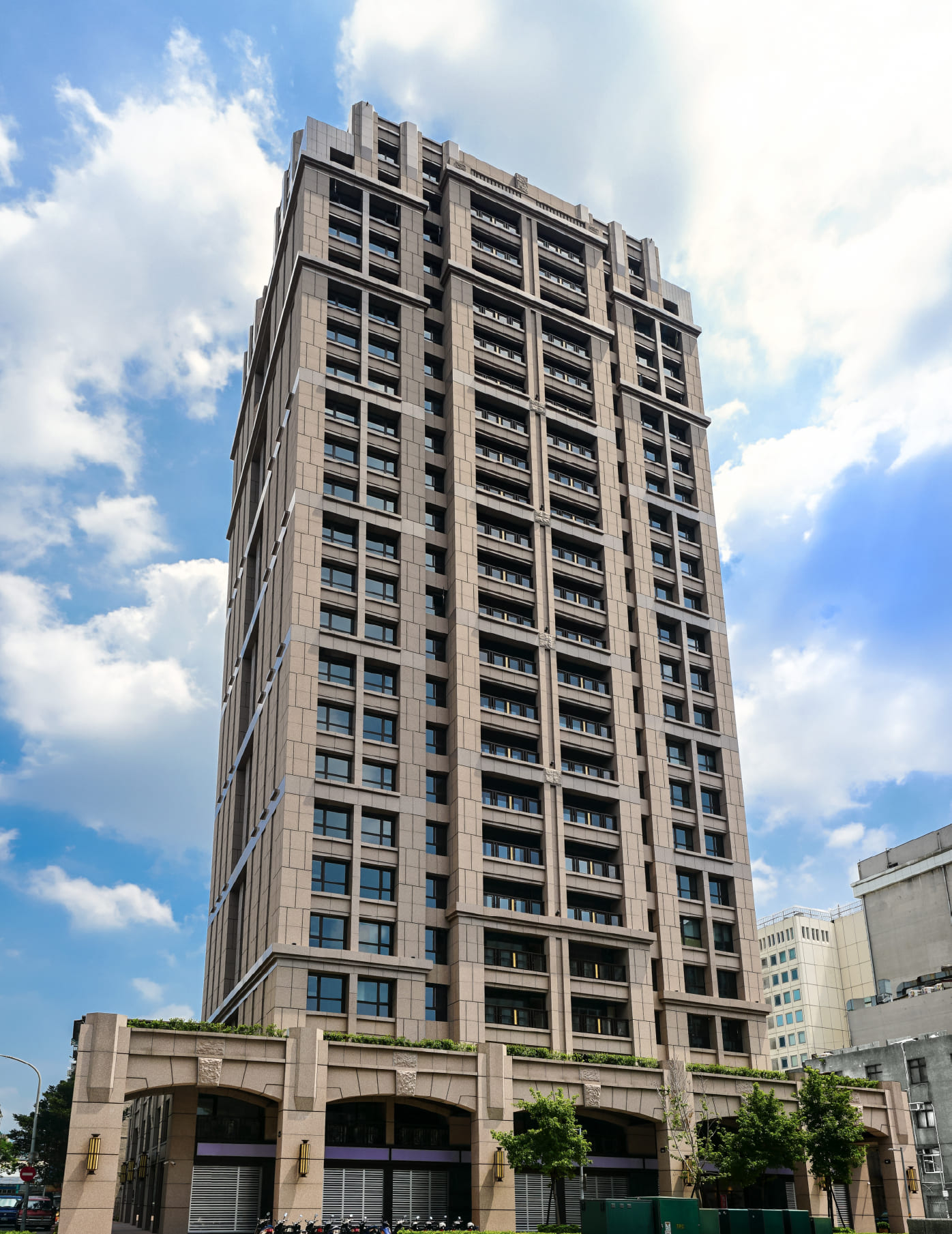 德運京鼎｜台北市南京東路二段23號